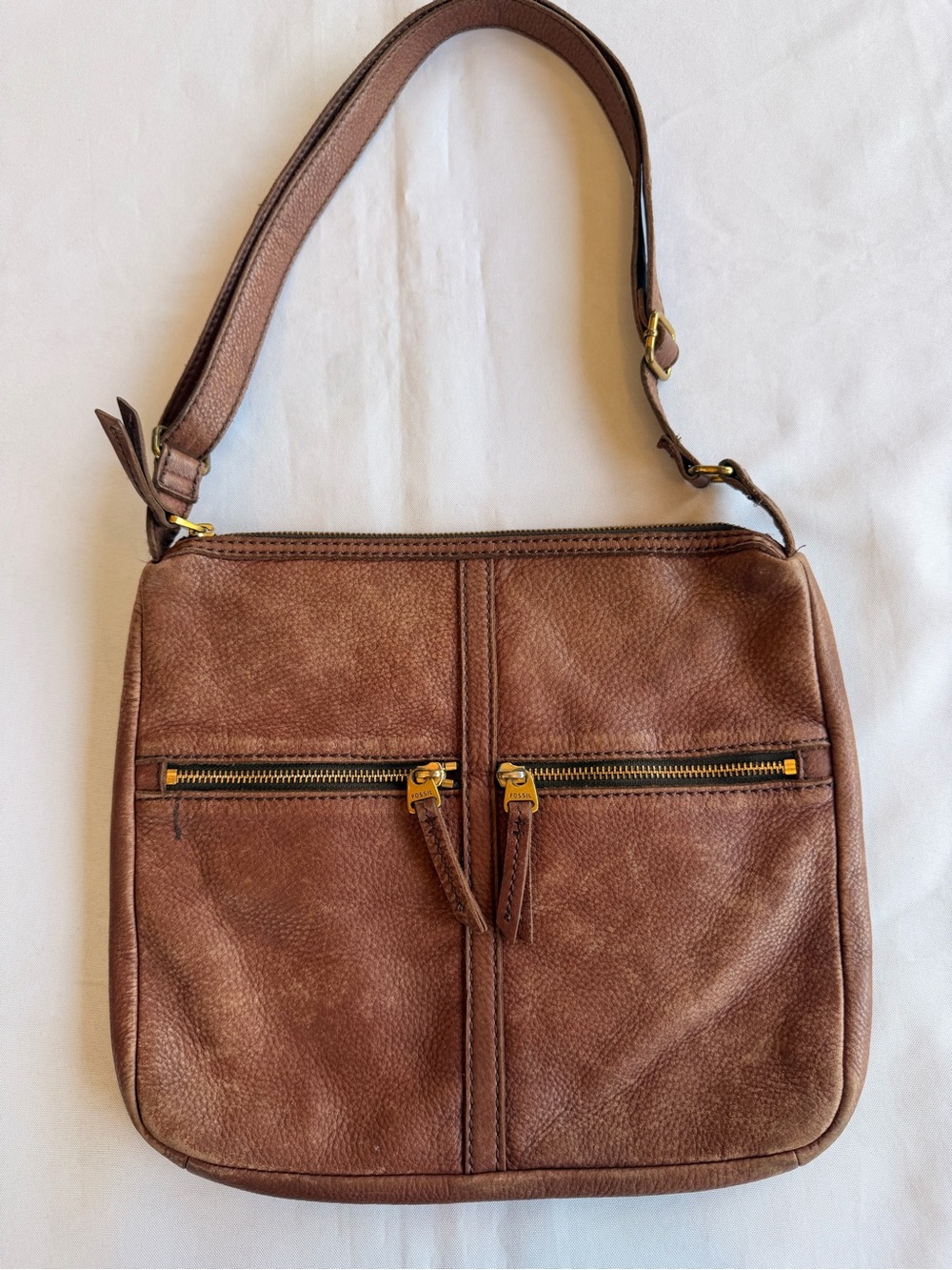 Fossil Erin Messenger Brown Leather Crossbody Bag with Dual Front Pockets